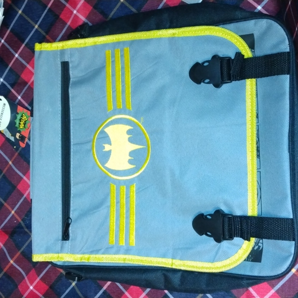 Loot crate Batman messenger bag NWT